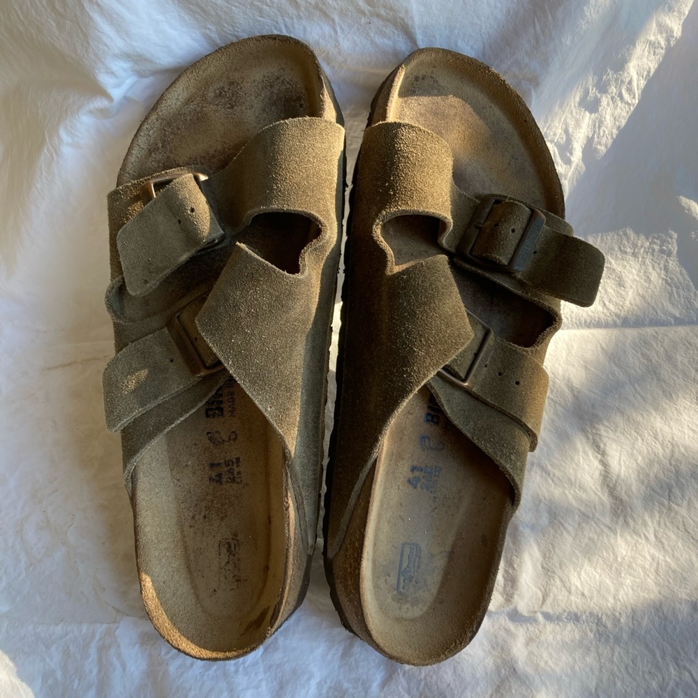Birkenstock Arizona Soft Footbed Sandals. Size 41. W10 M8. Unisex.
